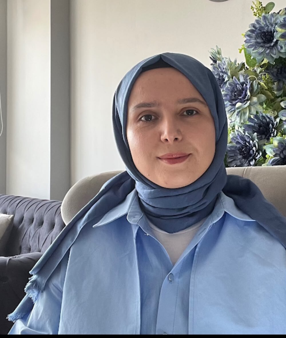 Melike Sezen